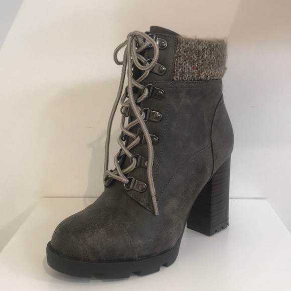 Raleigh Ankle Boot - Picture 2 of 7